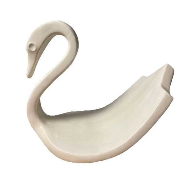 Vintage MCM White Ceramic Porcelain Swan Statue Sculpture Towel Holder - Picture 1 of 7